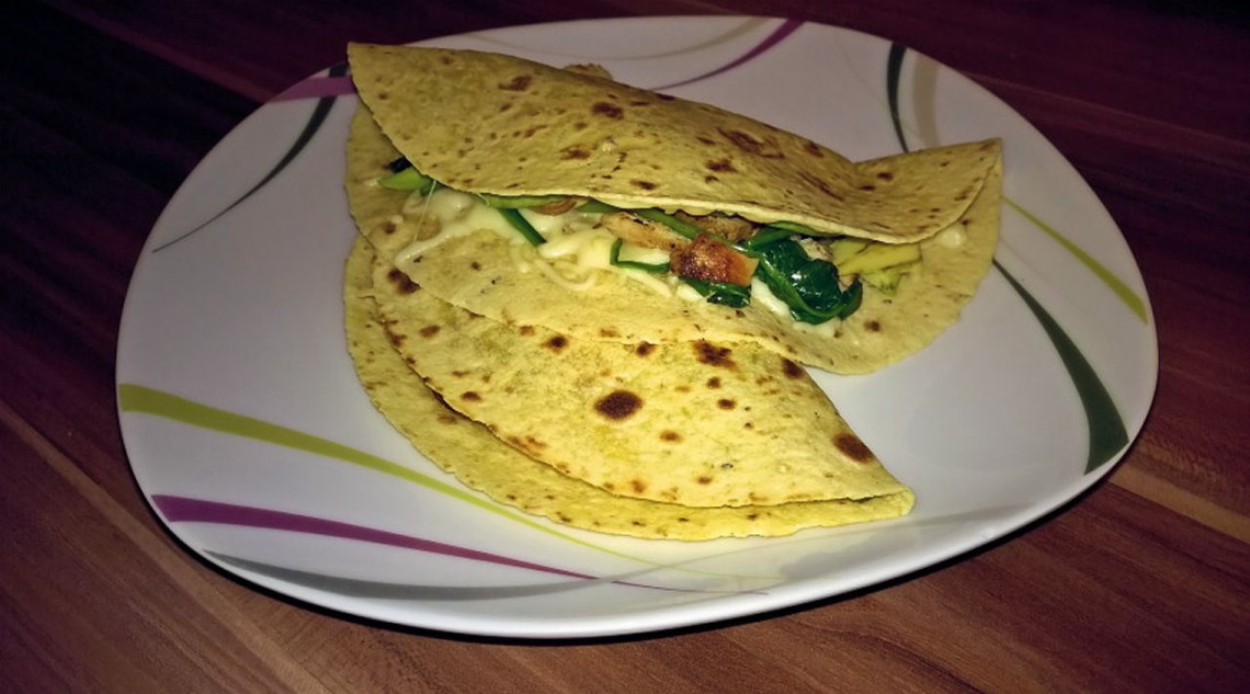 Quesadilla mit Hähnchen und Spinat