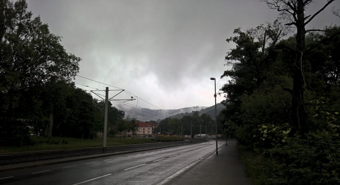 Gewitterstimmung ĂĽber Burgau